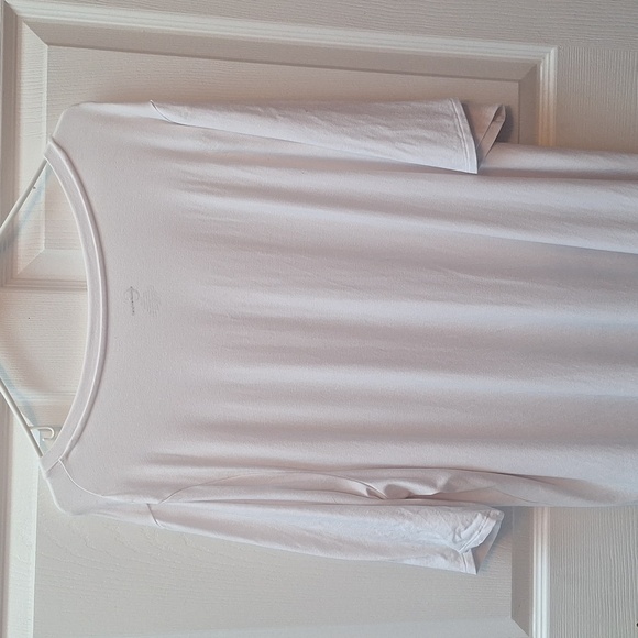 J womens Cato solid white short sleeve stretch plus size top 22/24W - Picture 3 of 3